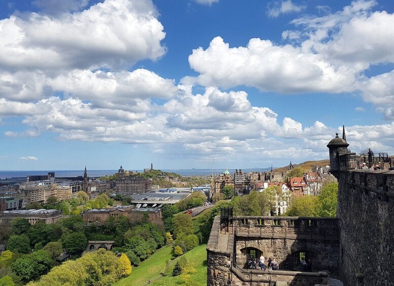 Picture 1 for Activity Edinburgh Castle: Guided Tour with Live Guide