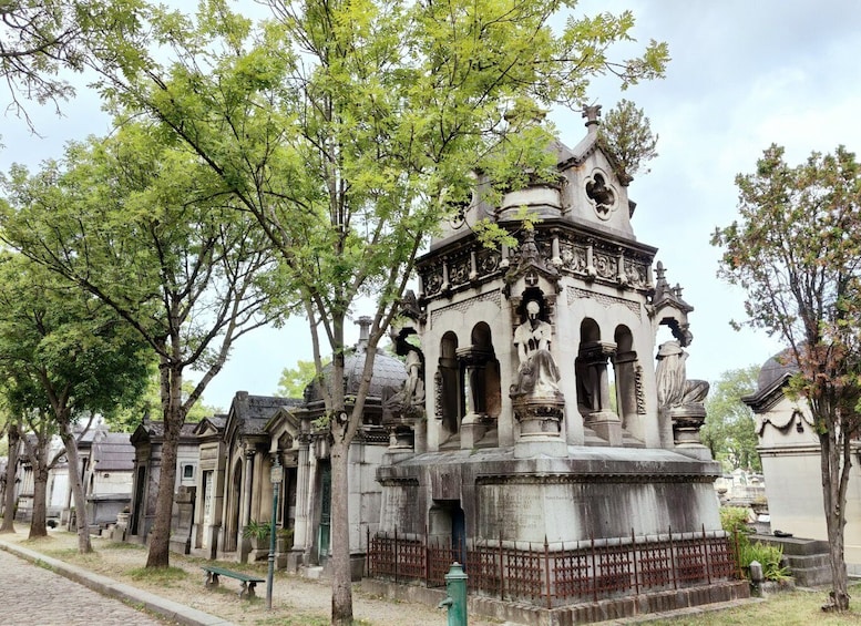 Picture 5 for Activity Paris: Père-Lachaise Cemetery audio guide tour