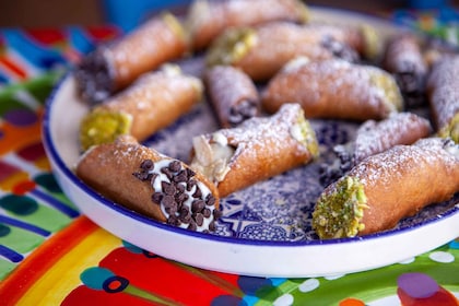 Taormina: clase de cocina cannolo con certificado de finalización