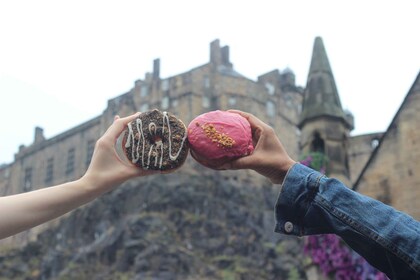 Historisch donutavontuur in Edinburgh door ondergrondse donut tour