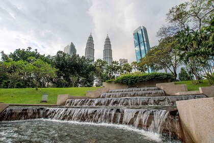 กัวลาลัมเปอร์: ทัวร์พร้อมสถานที่ท่องเที่ยว 21 แห่งและตั๋ว KL Tower