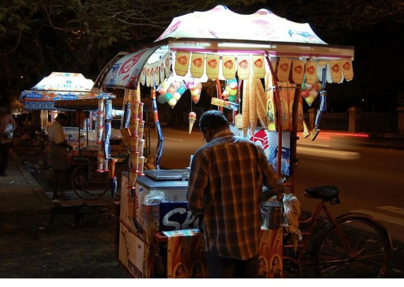 Picture 6 for Activity Alleppey Night Walk (2 Hours Guided Walking Tour)