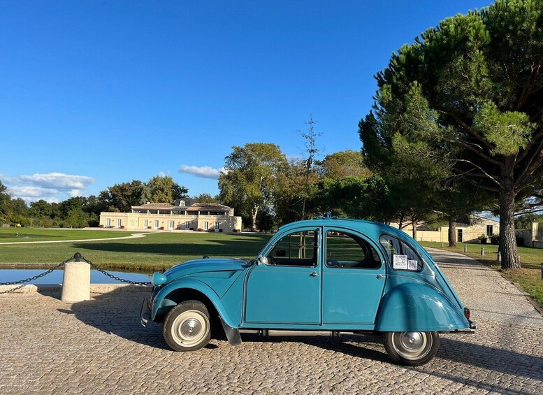 Picture 3 for Activity Médoc Half-day in the French classic car : visit 2 vineyards