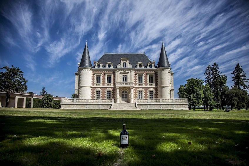 Classic car private tour : half day Margaux & Médoc