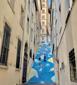 Lyon: Street Art & Street Food Tour