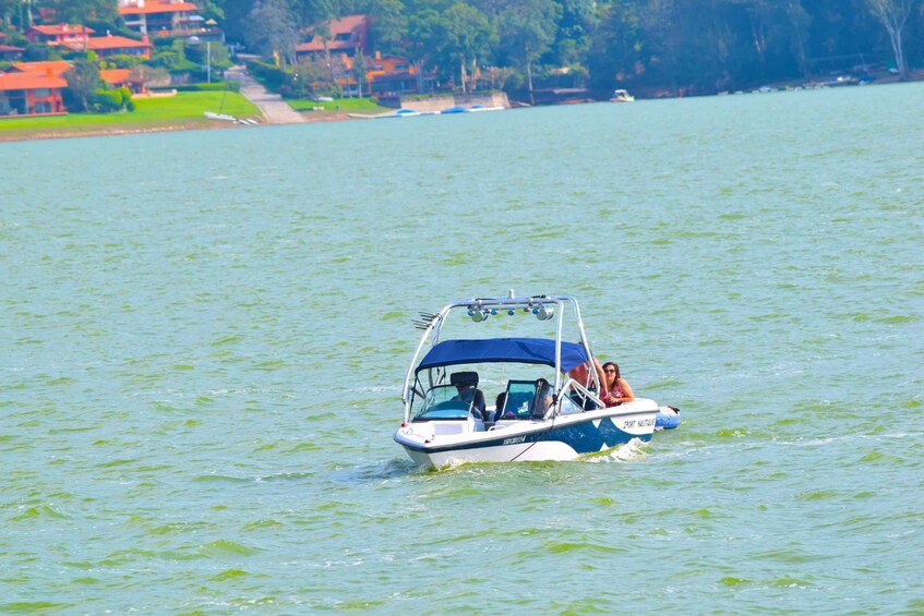 Picture 5 for Activity Valle de Bravo: Fast Boat with aquatic activities