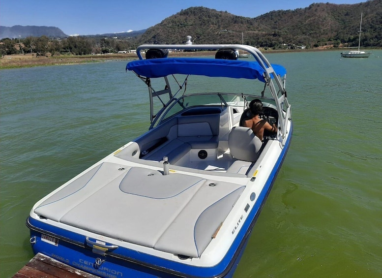 Picture 4 for Activity Valle de Bravo: Fast Boat with aquatic activities