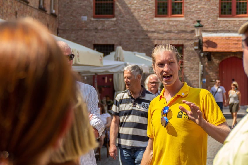Picture 5 for Activity 💛 Tell Me About Bruges 🏰 1000 Years of Stories by Locals ⭐