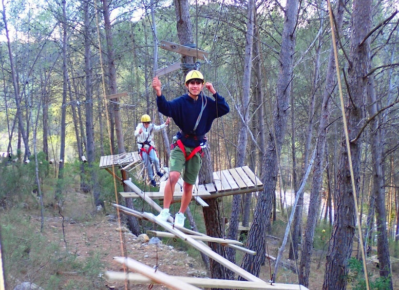 Picture 6 for Activity Montanejos: Forest Adventure – Tibetan Bridges and Zip Line