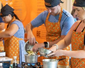 Kelas Memasak Khas Thailand dan Kunjungan ke Kuil Chalong