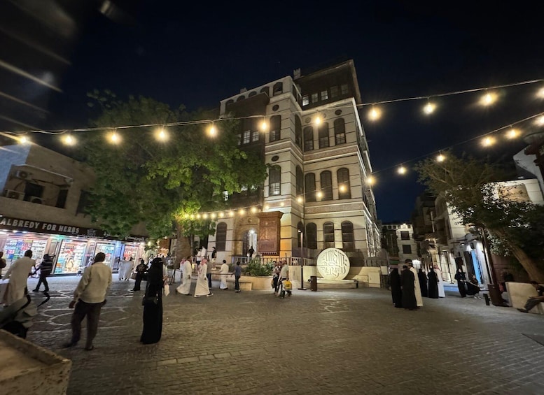 Picture 14 for Activity Jeddah: Al-Balad Old Town Historical City Guided Tour