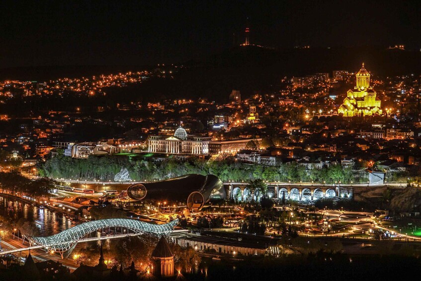 Tbilisi: 2-hours Midnight Express Guided Tour