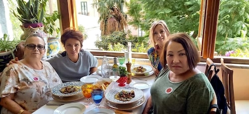 Sicilian experience with local guide , test wine and food