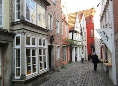 Bremen: Walking Tour of Historic Schnoor District