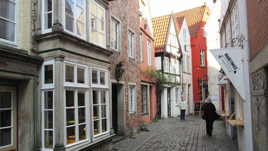 Bremen: Walking Tour of Historic Schnoor District