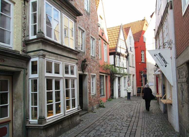 Bremen: Walking Tour of Historic Schnoor District