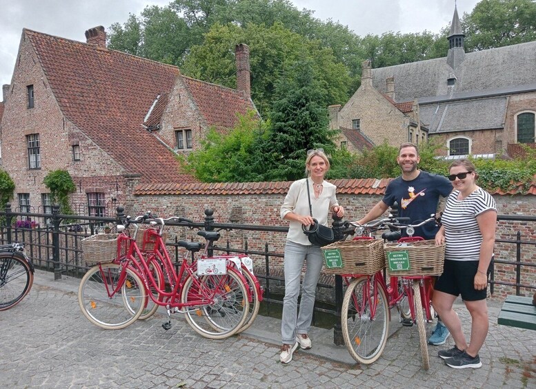 Picture 4 for Activity Bruges: Guided Retro Bike Tour of Highlights and Hidden Gems