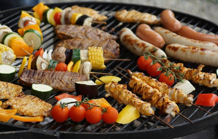 Picture 3 for Activity Stuttgart: BBQ & Sunset Tour on the Neckar