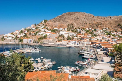 Private Day Cruise with Skipper to Hydra and Poros Islands