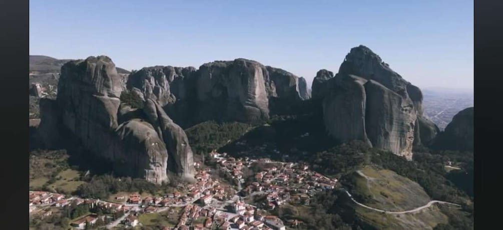 Private tour of Meteora with a Pickup