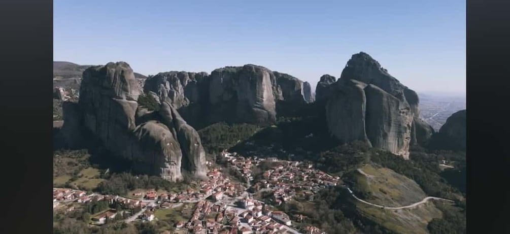 Private tour of Meteora with a Pickup