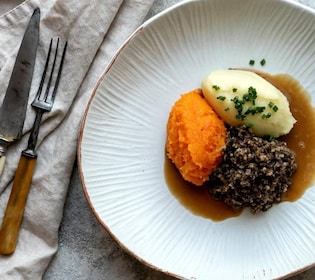 Haggis in combinatie met whisky & gins in distilleerderij 56 North!