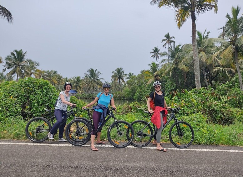 Picture 7 for Activity Fort Kochi & Kumbalangi/ Kadamakudy Cycling Tour (Full Day)