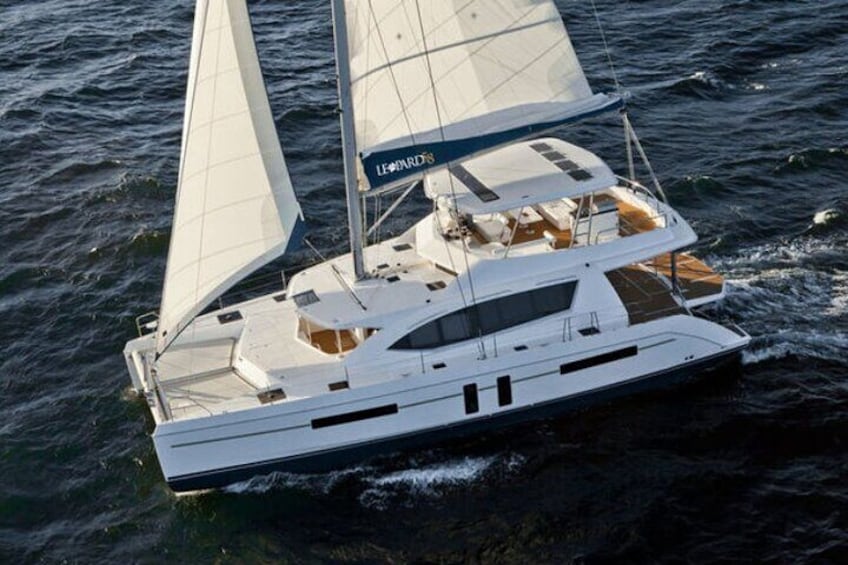 Yacht Charter Rental in Long Beach 58 Leopard Power Sail 
