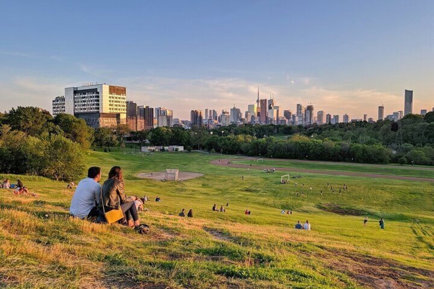 Cabbagetown In Colour: A Walking Tour of Toronto