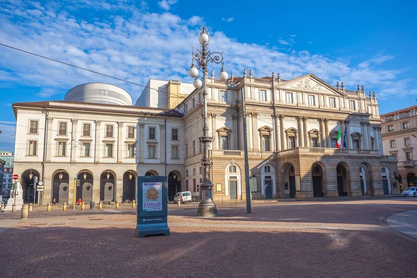 Milan Historic Secrets Tour