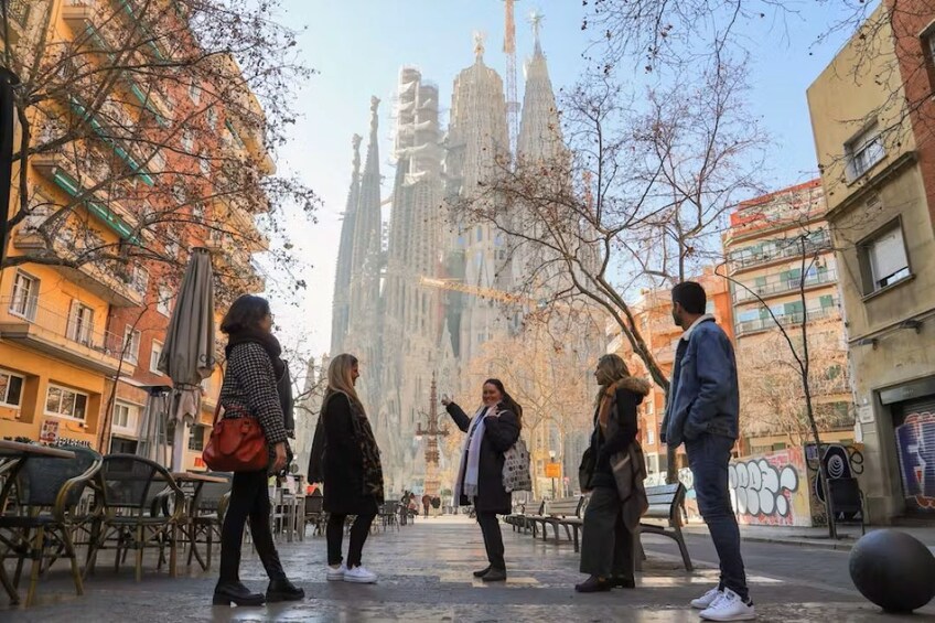 Sagrada Familia small-group tour with priority access & local expert guide