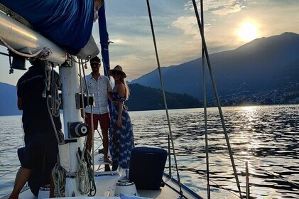 Sunset sailing on lake Como with Private Skipper