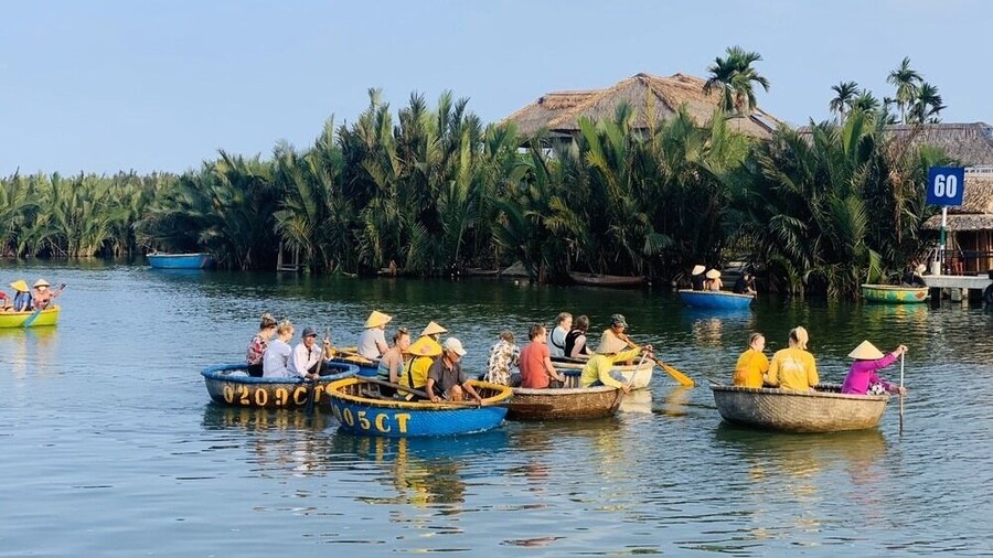 Morning Hoi An Eco Tour Basket Boat Racing Fishing in Cam Thanh Forest