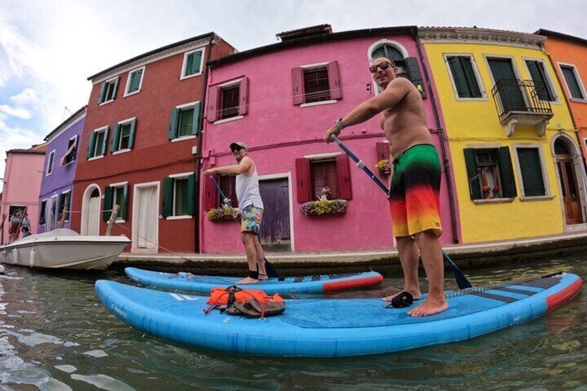 Sup tour on the island of Burano in Venice