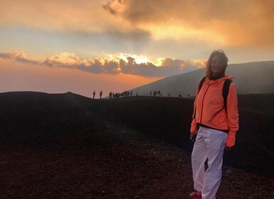 Von Taormina: Sonnenuntergangserlebnis auf den oberen Kratern des Ätna