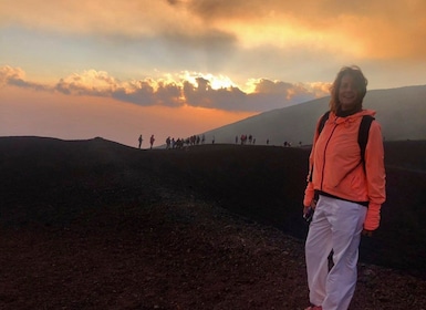 Da Taormina: esperienza al tramonto sui crateri superiori dell'Etna