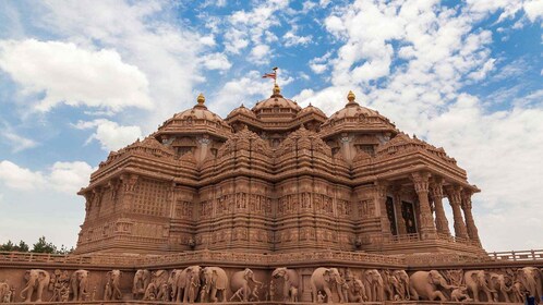 Tour a piedi del Tempio di Akshardham e del segreto Agrasen Baoli