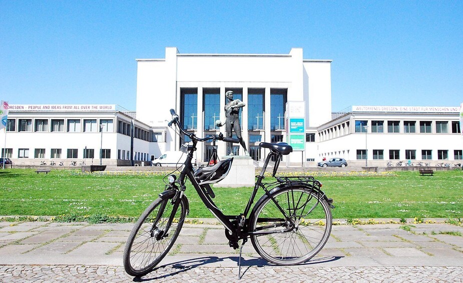 Picture 2 for Activity Dresden: Guided City Tour by Bike