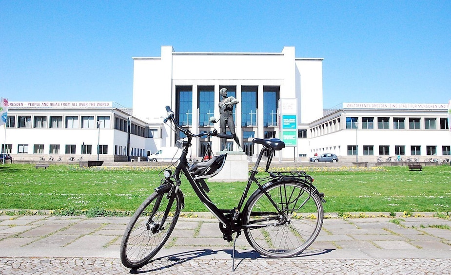 Picture 2 for Activity Dresden: Guided City Tour by Bike