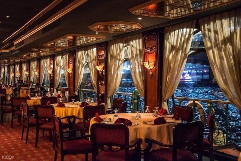 Private Dinner Cruise in Cairo with Transfers