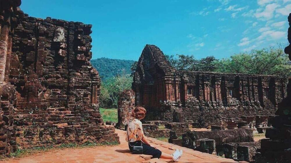 My Son Sanctuary Thu Bon River Boat Trip Cultural Group Tour from Hoi An