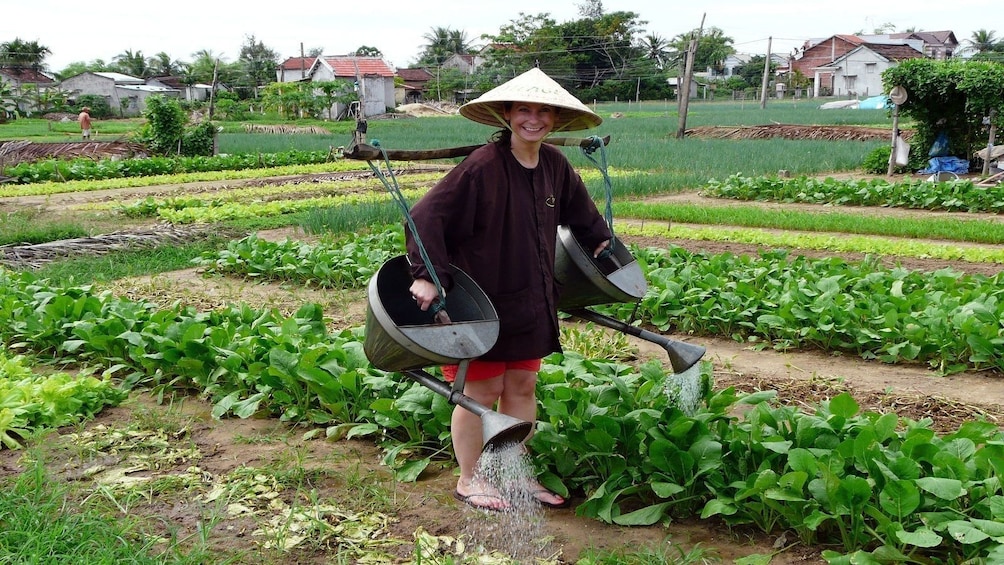 Tra Que Village Afternoon Cooking Farming Tour with Bike Ride in Hoi An