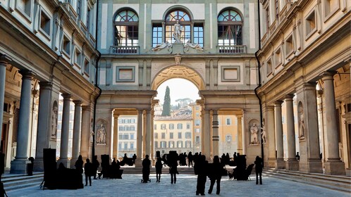 Uffizi Gallery Smart Guided Audio Tour with a Reserved Ticket