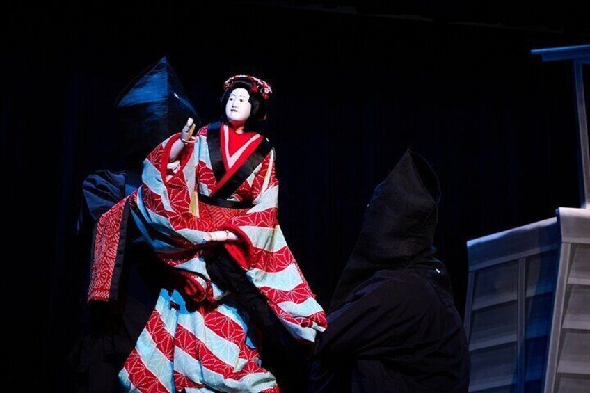 Bunraku[Japanese puppet theater]at Gion Corner[Either bunraku or noh depending on the season Photo for illustrative purposes only]