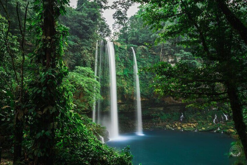 Tour to Agua Azul and Misol Waterfalls and Palenque Archaeological Zone