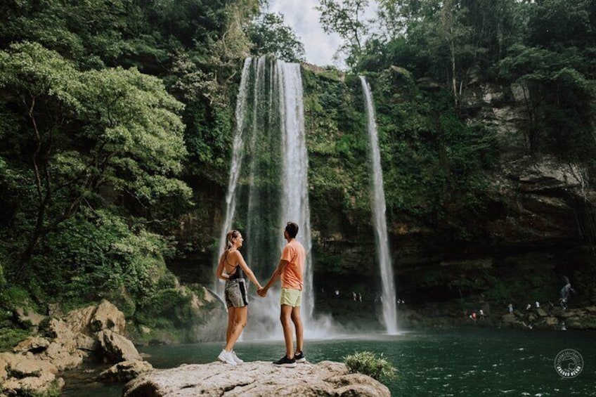 Tour to Agua Azul and Misol Waterfalls and Palenque Archaeological Zone