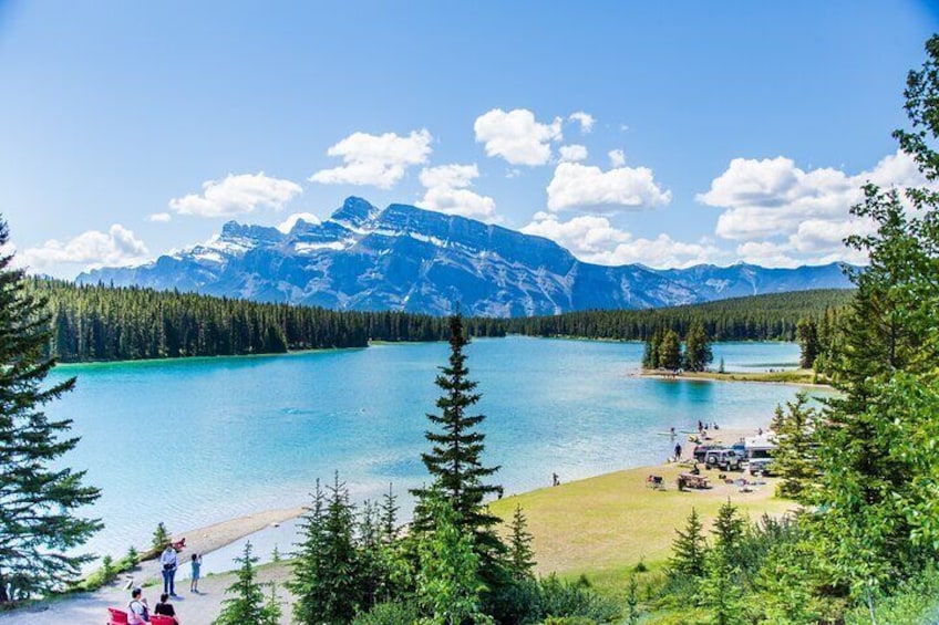 3 Days in Calgary Banff Lake Louise Moraine Lake & Drumheller