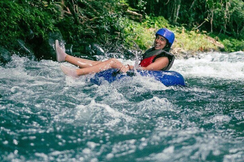 Tubing Rio Celeste Activity