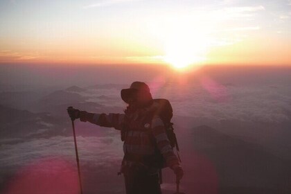 2-Day World Heritage Mt. Fuji Sunrise Climbing Tour from Tokyo