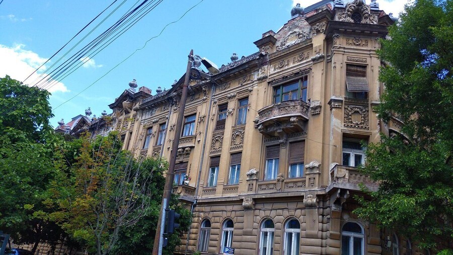 Timisoara: Dream Tour in Fabric Neighborhood